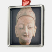 Kopf einer Statue von Buddha, von Bezeklik Silbernes Ornament (Links)