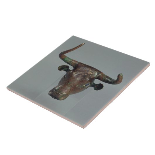 Kopf eines Stiers, mit königlicher sumerischer Fliese (Seite)