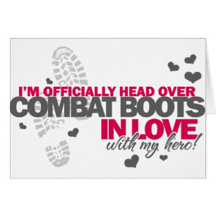 Kopf über Kampf-Stiefeln