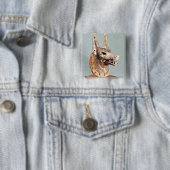 Kopf von Anubis, mit einem eingehängten Kiefer Button (Beispiel)