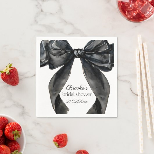 Kopffe das Brautparty mit schwarzem Bug Serviette (Beispiel)