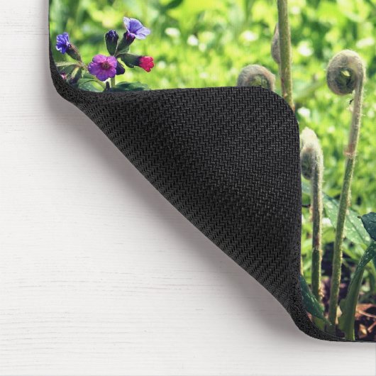 Kopfhörer und Blume Mousepad (Ecke)