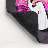 Kopfhörerentwurf im rosa und gelben Hintergrund Mousepad (Ecke)