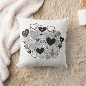 Kopfkissen mit schwarz-weißem Herzstück Kissen (Decke)