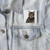 Kopfschuss einer männlichen Katze, die beim Schauk Button (Beispiel)