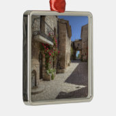 Kopfsteinstraße, SteinGebäude, historisch Silbernes Ornament (Rechts)