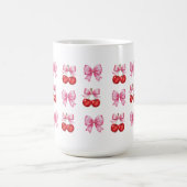 Koquette Kirschen und rosa Bogen Kaffeetasse (Mittel)