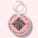 Koralle | Business Custom QR Code Schlüsselanhänge Schlüsselanhänger<br><div class="desc">Anpassbarer QR Code Schlüsselanhänger mit einem Hintergrund aus Korallenpfirsichfarben. Um einen neuen QR-Code für das Design zu generieren,  fügen Sie Ihre Website URL oder Social Media-Handle in der " Personalize this Template"-Funktion ein.</div>
