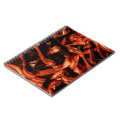 Koralle oder dunkler Lachs vernichtet, schwarzer H Notizblock (Linke Seite)