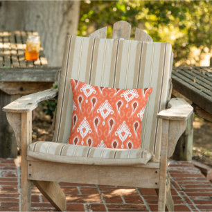 Koralle Orange Dunkles Maron Rot Ikat-Tribalmuster Kissen