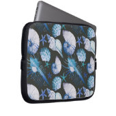 Korallen mit Muschel-Muster Laptopschutzhülle (Vorne Rechts)