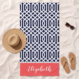 Korallen- und marineblaue Gitter-Monogramm Strandtuch