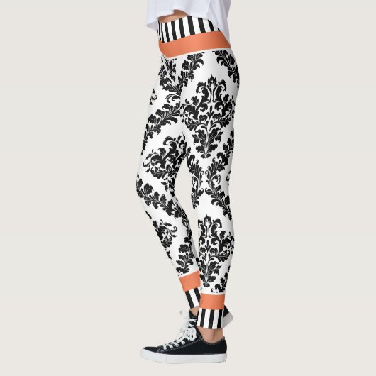 Korallen und Schwarz-weiße Damaskusmuster und Stre Leggings (Links)