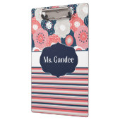 Korallenblumen und Streifen Boho Personalisiert Klemmbrett (Links)