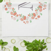 Korallenblumenmonogramm Geschirrtuch (Gefaltet)