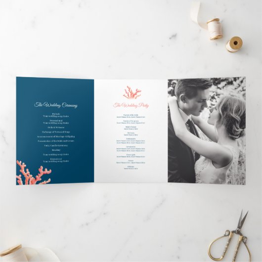 Korallenfarbenkunst Hochzeit Dreifach-gefaltete Programmkarte (Innenseite)