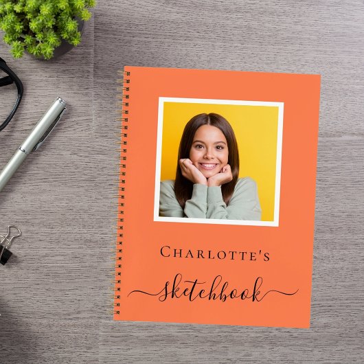 Korallenorange-Foto-Typografie Notizblock