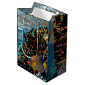 Korallenriff mit Feuerkorallen und exotischen Fisc Mittlere Geschenktüte (Vorderseite Schrägansicht)