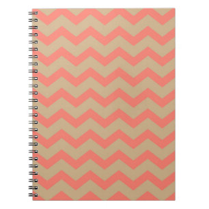 Korallenrosa und beige Chevron-Zickzack-Muster Notizblock