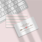 Korallenrosa und braunes Herz und Pfeil Visitenkarte