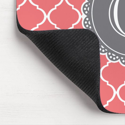 Korallenrost Lattice Muster Grau Monogram Mousepad (Ecke)