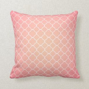 Korallenrotes rosa Quatrefoil Muster Kissen