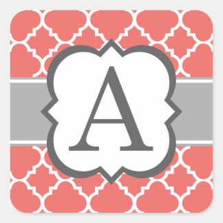 Korallenweißer Monogramm Buchstabe A Quatrefolie Quadratischer Aufkleber