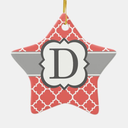 Korallenweißes Monogramm Letter D Quatrefolie Keramikornament (Hinten)