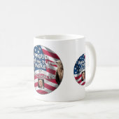 Korb der Deplorables Trumpf-Kaffee-Tasse Kaffeetasse (VorderseiteRechts)