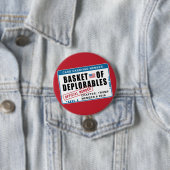Korb des Deplorables Karten-tragenden Mitgliedes Button (Beispiel)