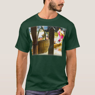 Korb in Khlong Ong Ang Canai Bangkok T-Shirt
