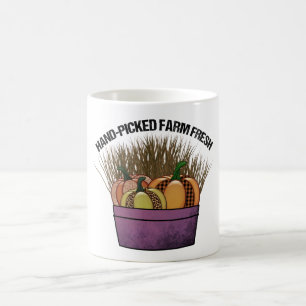 Korb mit drei Kürbis Kaffeetasse