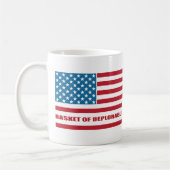 Korb von Deplorables amerikanischer Flagge Kaffeetasse (Links)