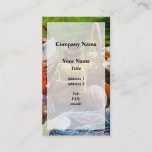 Körbe des Garns an der Flohmarkt Visitenkarte