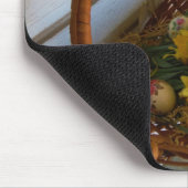 Körbe mit gelben Fresken, weiße antike Tür Mousepad (Ecke)