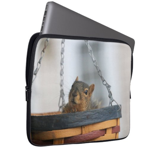 Korbfall Laptopschutzhülle (Vorne Rechts)