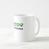Körper durch Pilates Kaffeetasse (VorderseiteRechts)