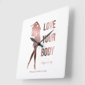 Körperbildhauerkörper, die den Wellness-Center prä Quadratische Wanduhr (Winkel)