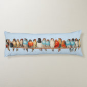 Körperkissen mit Vogelreihe auf hellblau (Rückseite)