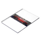 KorvetteStingray auf hölzernem Entwurf der Scheune Notizblock (Linke Seite)