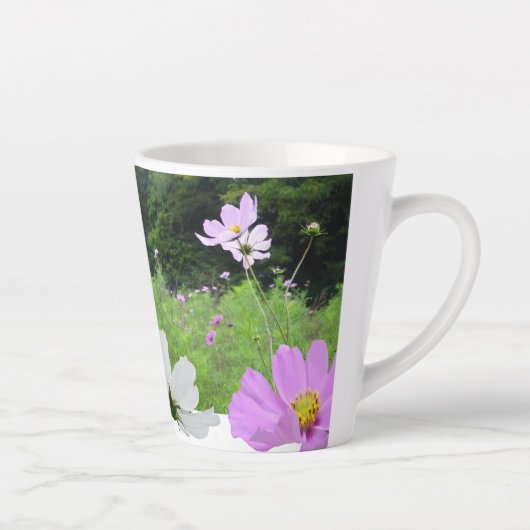 Kosmetik, Wilde Blume Felskollage Latte Tasse (Rechts)