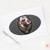 Kosmische Alien Ovaler Aufkleber (Umschlag)