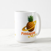 Kosmische Ananas mit Saturn Ring Orbit Kaffeetasse (VorderseiteRechts)