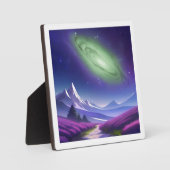 Kosmische Grüngalaxie über Lila Berglandschaft Fotoplatte (Vorderseite)