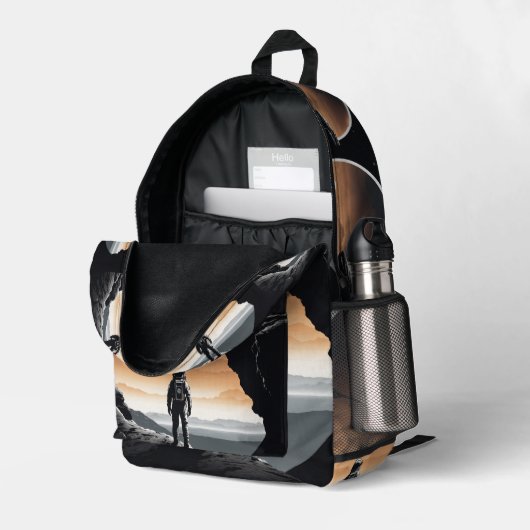 "Kosmische Kante: AstronautenEmblem" Bedruckter Rucksack (Rückseitige Ecke links (Offen) )