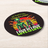 Kosmische Liebe von Alien Couple geteilt Runder Pappuntersetzer (Angewinkelt)