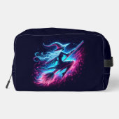 Kosmische Zauberer: Eine Reise durch den Sternenhi Waschbeutel (Rückseite)