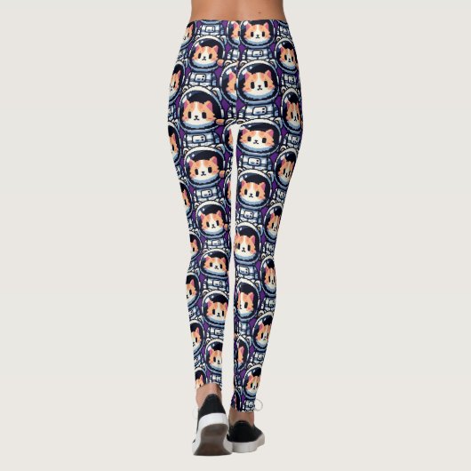 Kosmischer Chat-Explorer Leggings (Rückseite)