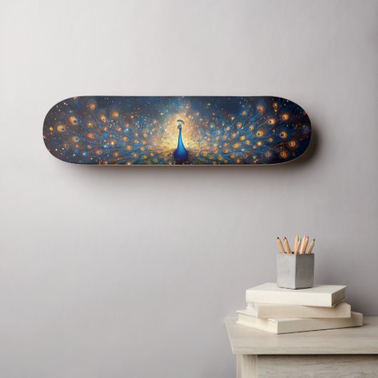 Kosmischer Pfau mit Sternenfedern Skateboard (Wandkunst (Horz))