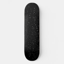 Kosmischer Staub in der Leere Skateboard